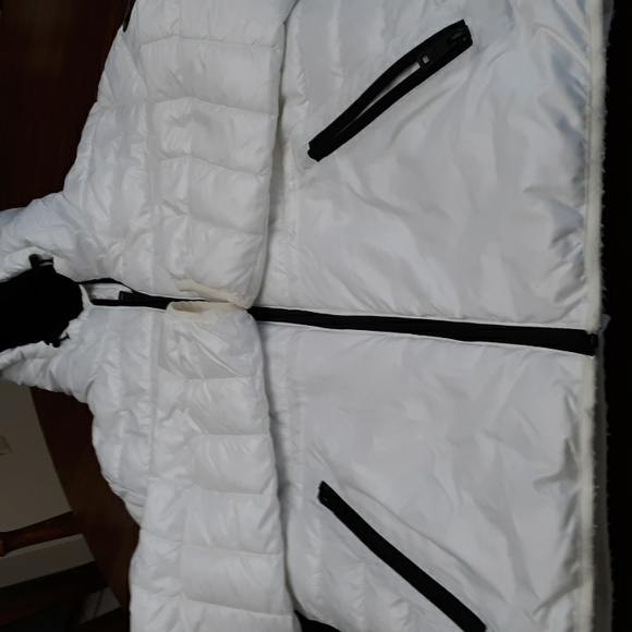 Kenneth Cole Puffer Jacket - Picture 9 of 9